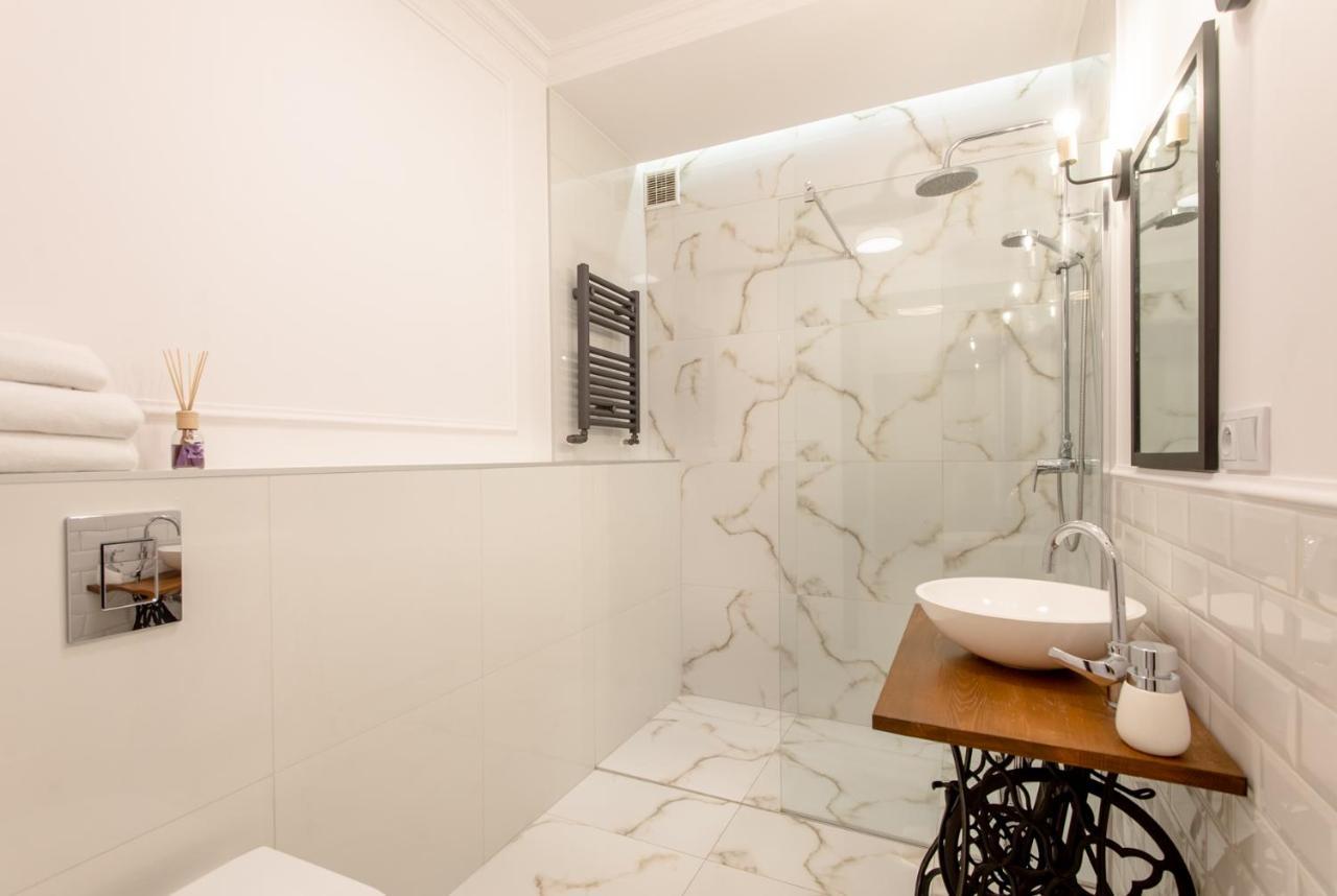 Super-Apartamenty Andersia VIP II Poznan Bagian luar foto